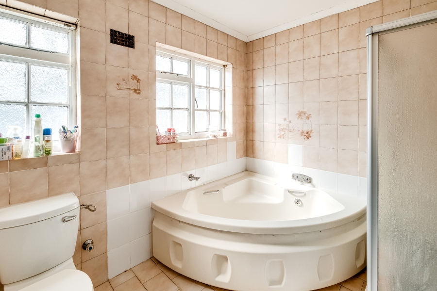 3 Bedroom Property for Sale in Flamingo Vlei Western Cape